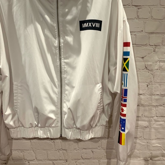 Forever 21 Worldwide Windbreaker - Picture 2 of 5